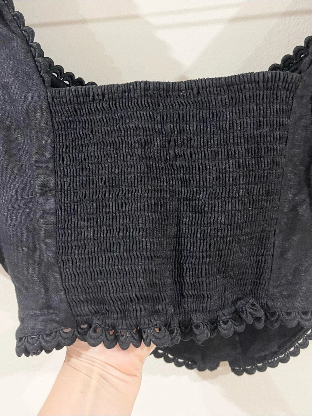 Reformation Simmie Linen Black Puff Sleeve Crop Top with Scalloped Trim size 8